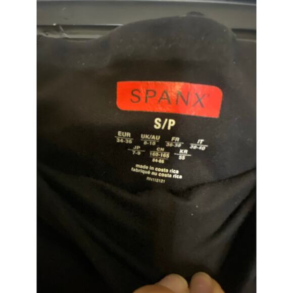 Spanx Womens Black Athletic Shapewear Compression Mid Rise Leggings Size Small - Picture 5 of 10